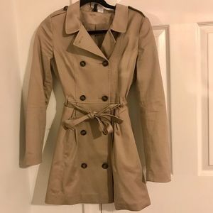 Double breasted trench